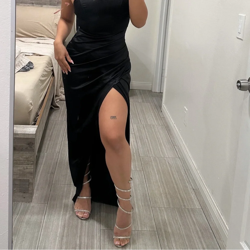 Beautiful heels - Picture 3 of 3